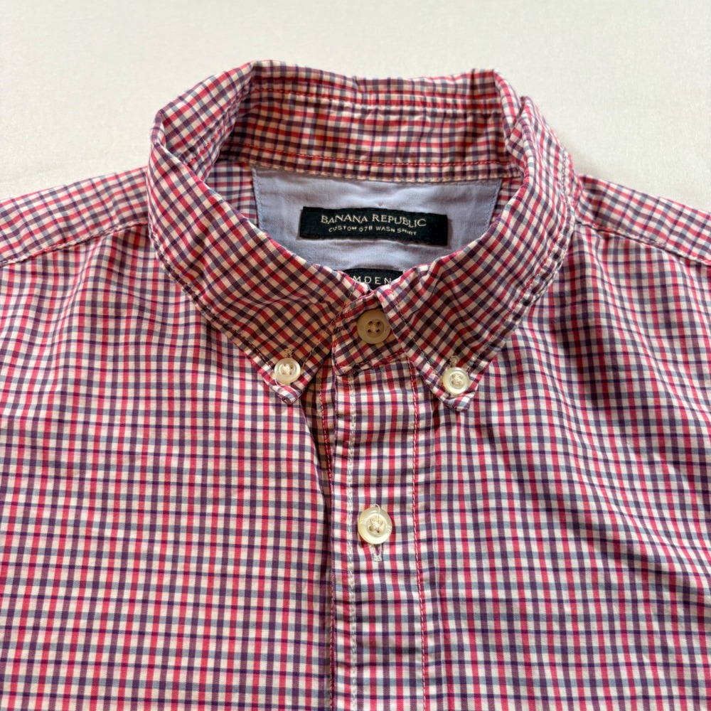 Banana Republic Button Down Shirt Mens Small Camden Fit Red Gingham Cotton LS